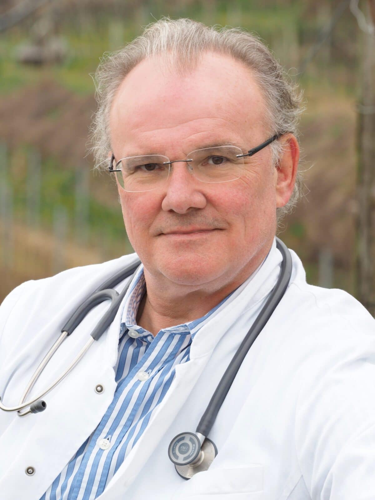 andreas.stippler@ortho-krems.at;regina.denk@ortho-krems.at; andreas.stippler@ortho-krems.at;regina.denk@ortho-krems.at;